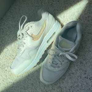 Nike Air Max Sneaker Glitter Swoosh